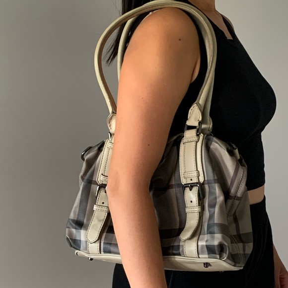 Burberry purse - Picture 12 of 12